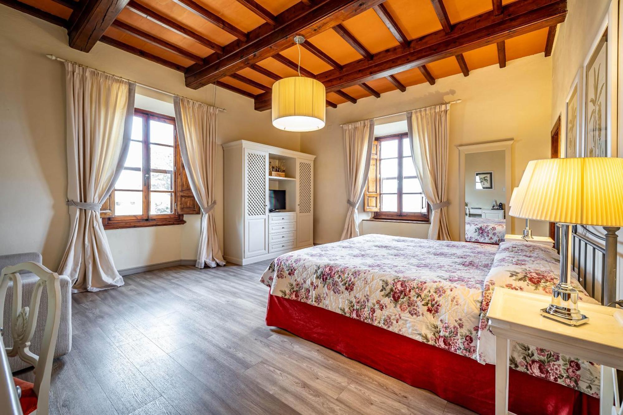 Villa S.Andrea ซานกัสชาโน อิน วัลดีเปซา ภายนอก รูปภาพ