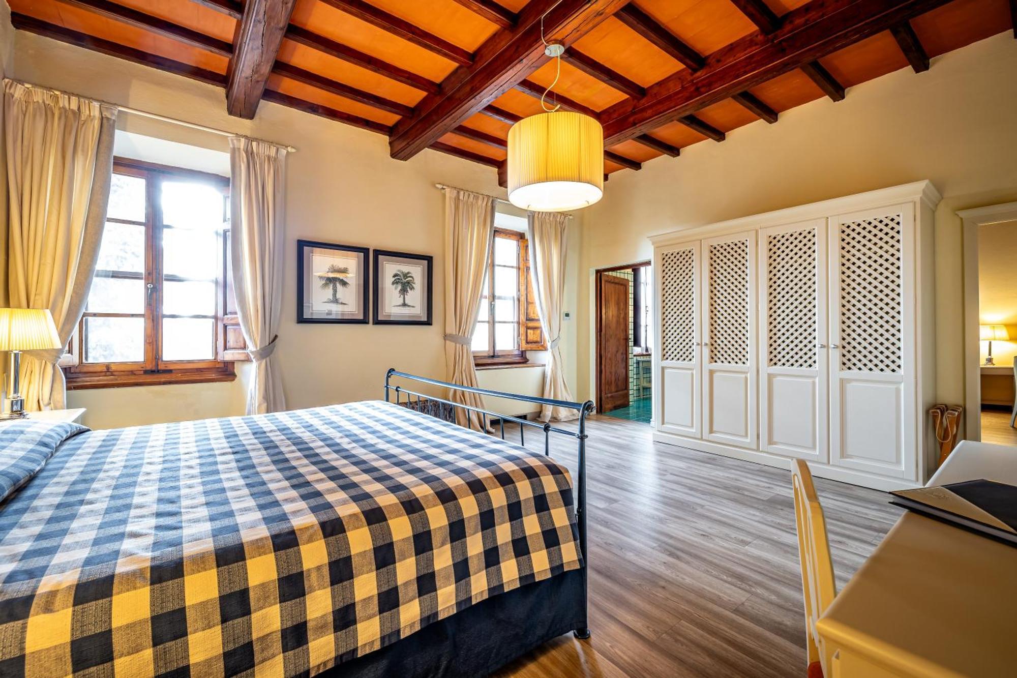 Villa S.Andrea ซานกัสชาโน อิน วัลดีเปซา ภายนอก รูปภาพ