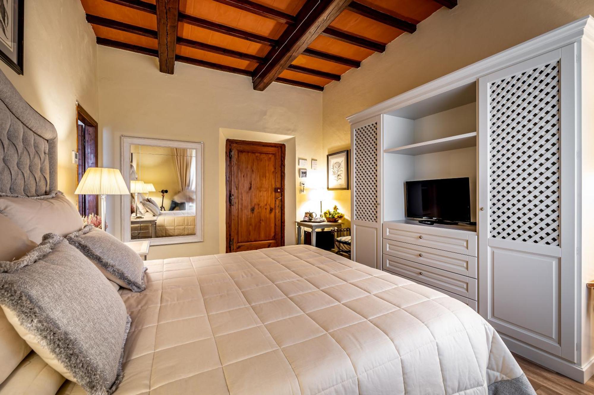 Villa S.Andrea ซานกัสชาโน อิน วัลดีเปซา ภายนอก รูปภาพ